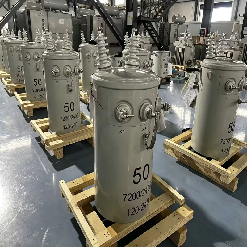 Transformador sumergido en aceite monof&aacute;sico completamente sellado de 200 kVA con devanado de cobre