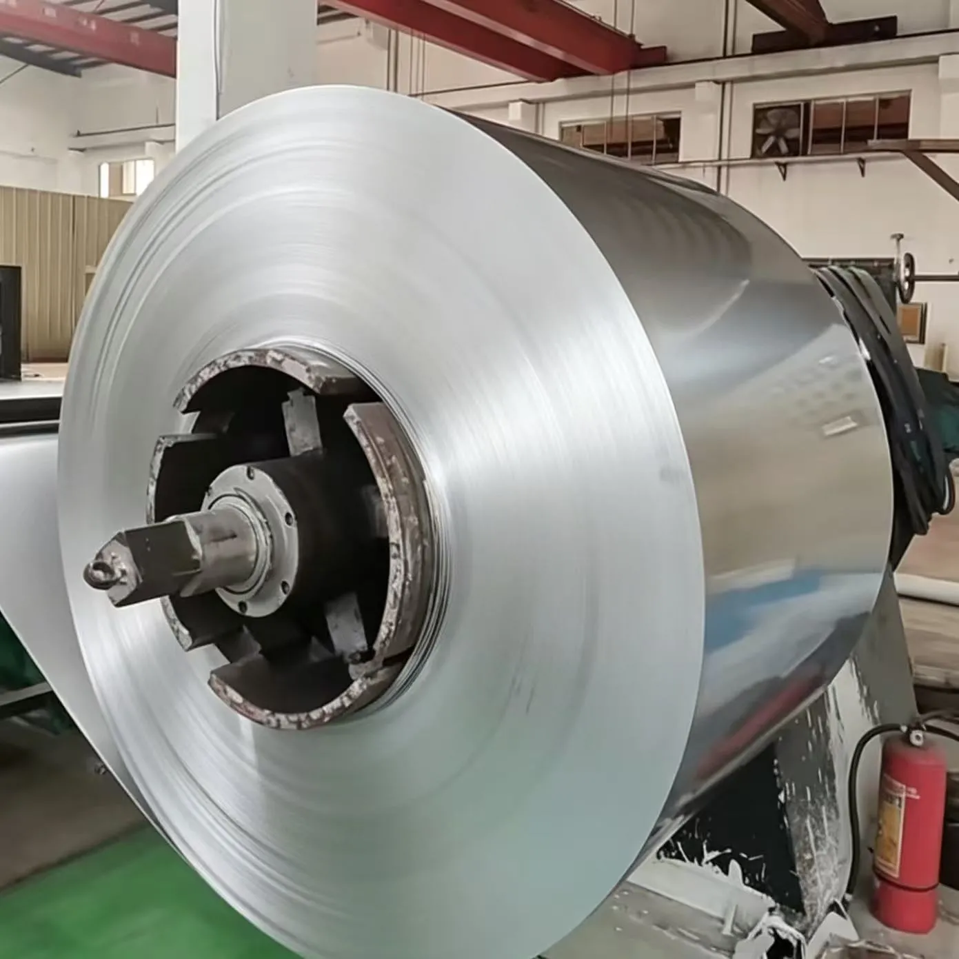 Bobinas de acero de silicio orientadas al grano laminadas en fr&iacute;o de bajas p&eacute;rdidas para equipos el&eacute;